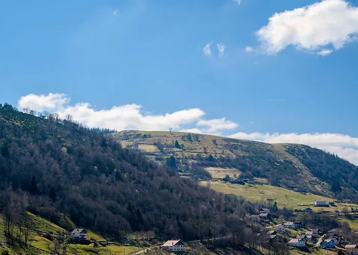 Sous Le Toit De Marie Et Jean *
